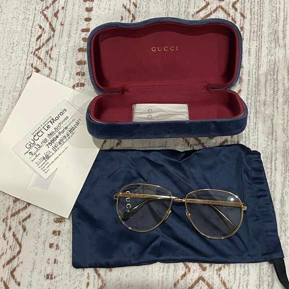 Gucci Accessories - Gucci Gold Aviator Glasses with Blue Case